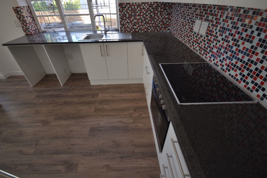 1 Bedroom Property for Sale in Sea Point Western Cape